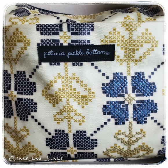 Luxury Petunia Pickle Bottom Unisex Touring Tote - Picture 3 of 7